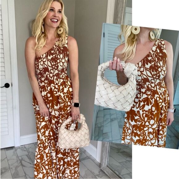 Sugarlips Dresses & Skirts - Sugarlips Curve Marida Caramel Floral Smocked One Shoulder Maxi Dress Sz XXL-NWT